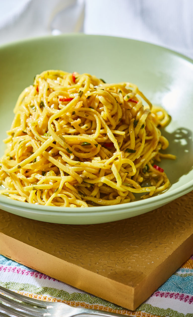 chili-oil-noodles-chilis-olajos-azsiai-teszta-recept